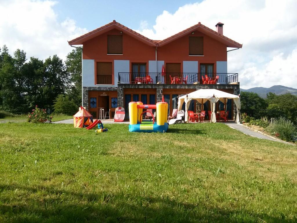 Mendi Alai Hotell Carranza Exteriör bild
