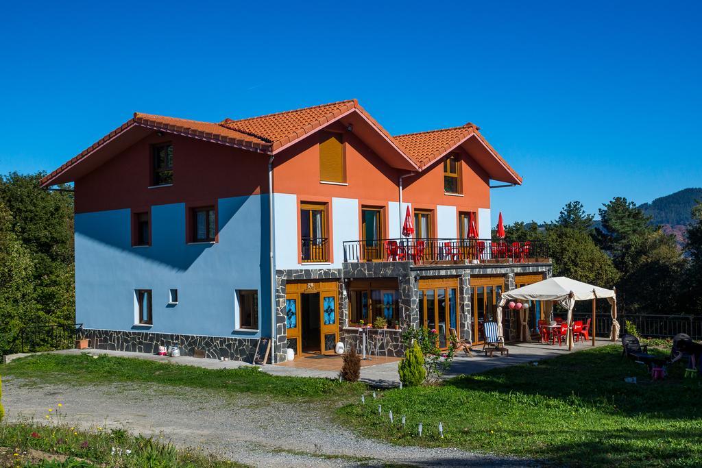 Mendi Alai Hotell Carranza Exteriör bild