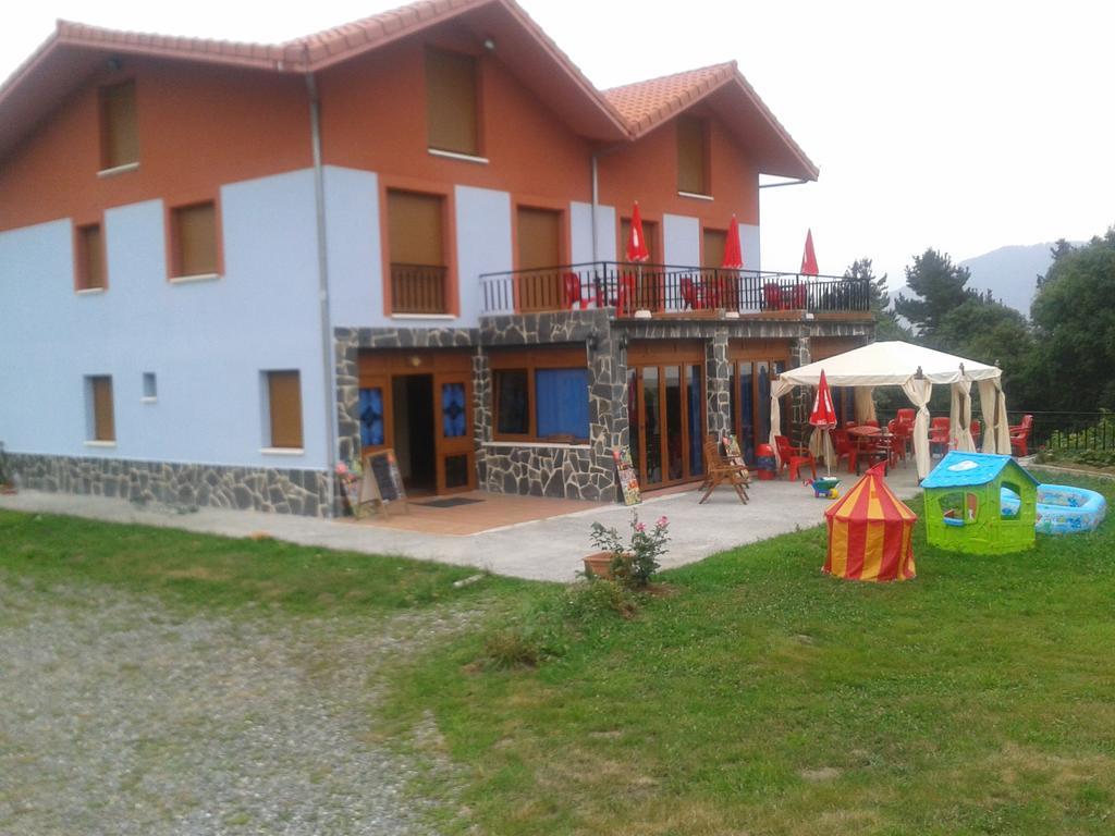 Mendi Alai Hotell Carranza Exteriör bild