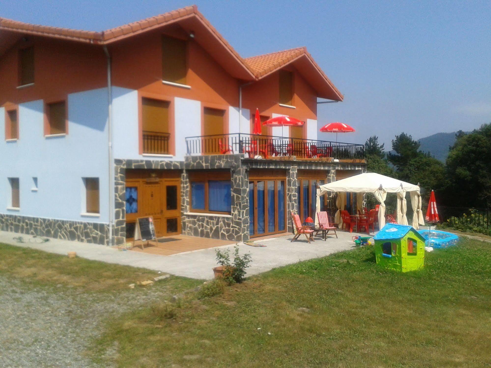 Mendi Alai Hotell Carranza Exteriör bild